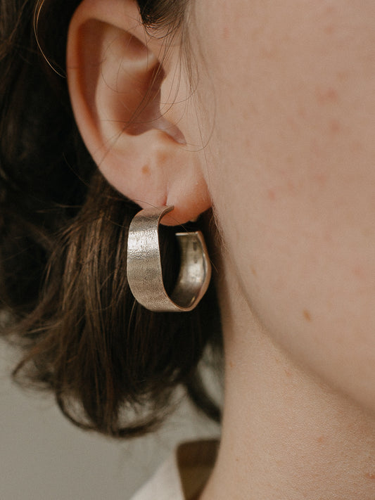 Earrings Soft waves wide