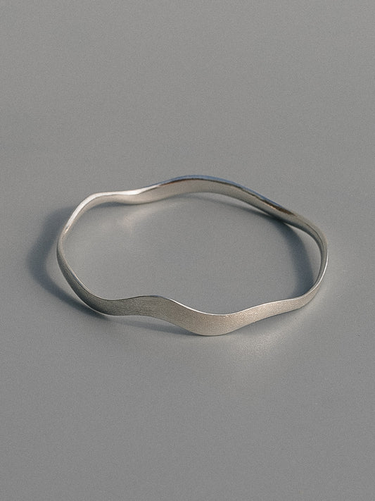 Soft Wave Bracelet