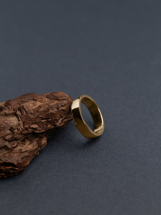 Широкий полірований перстень