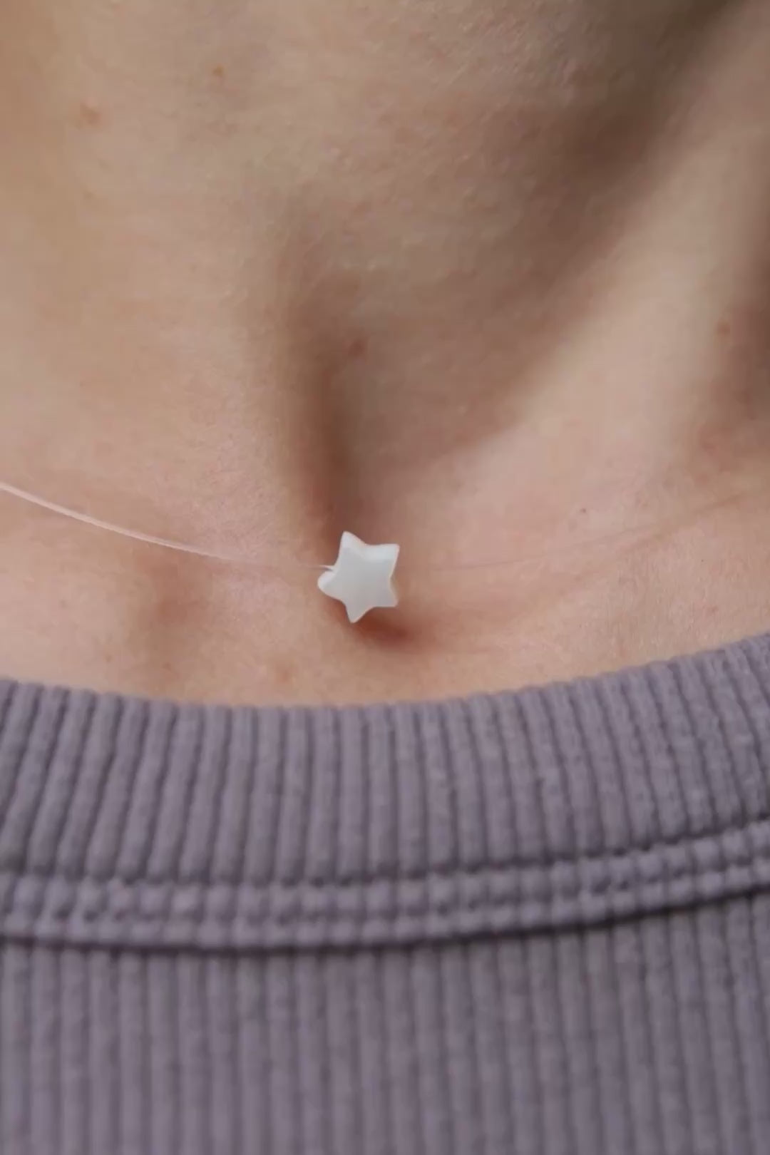 Перламутровий підвіс на волосіні